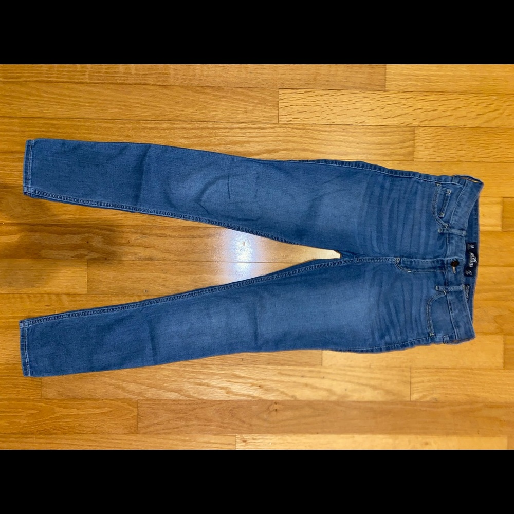 Hollister Low Rise Skinny 3R 26W 30L